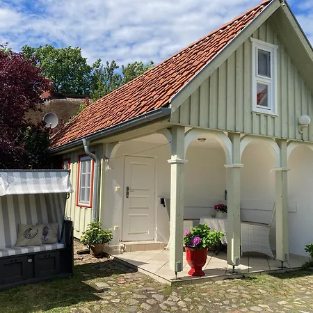 Kleines Haus Am Hafen - Ruhig Und Gruen Am Ortsrand 펜션