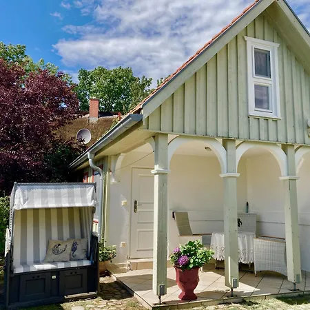 펜션 Kleines Haus Am Hafen - Ruhig Und Gruen Am Ortsrand