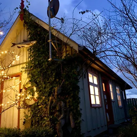 Kleines Haus Am Hafen - Ruhig Und Gruen Am Ortsrand * 프레로