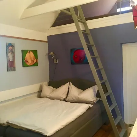 펜션 Kleines Haus Am Hafen - Ruhig Und Gruen Am Ortsrand *